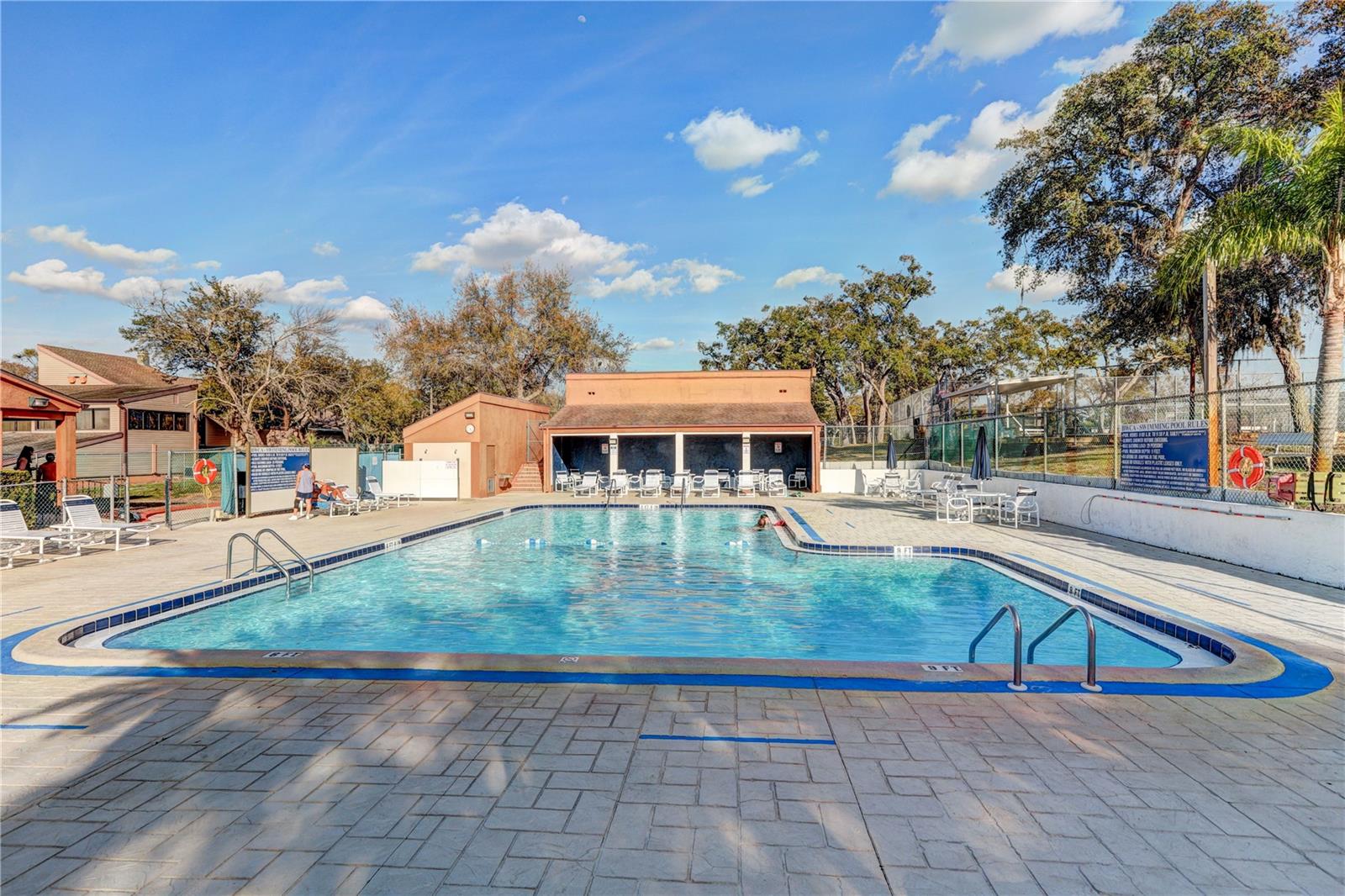 VILLAGE WOODS CONDO PH 01 - Residential