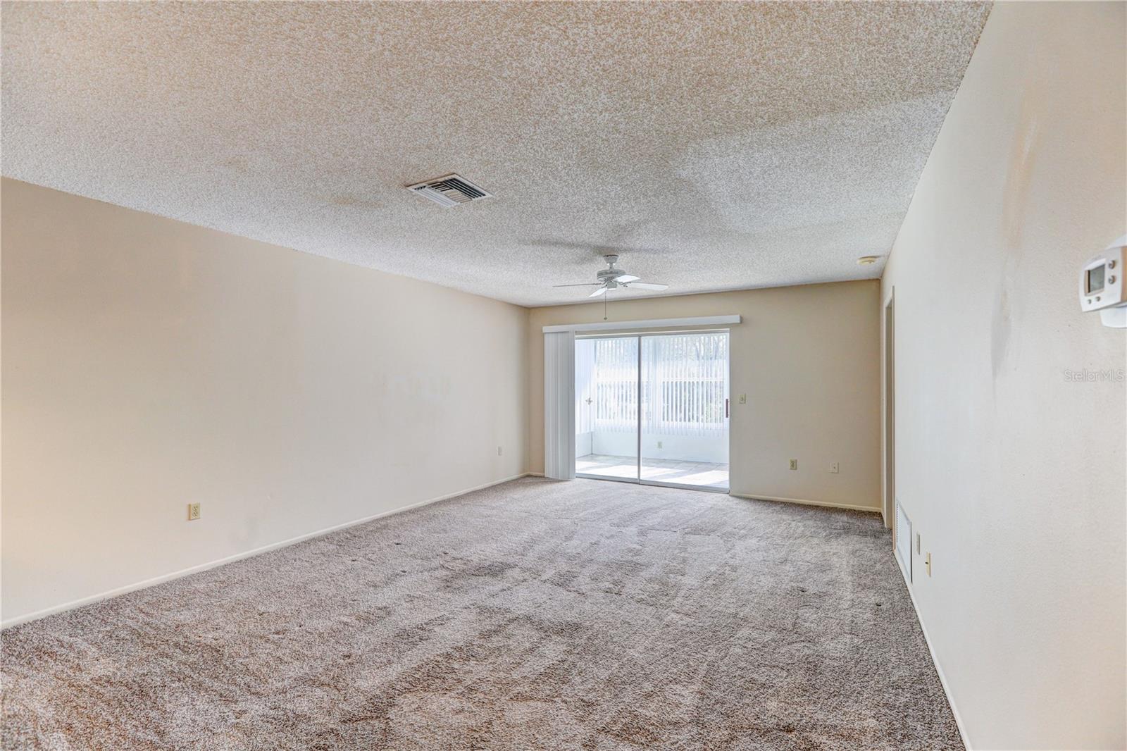 VILLAGE WOODS CONDO PH 01 - Residential