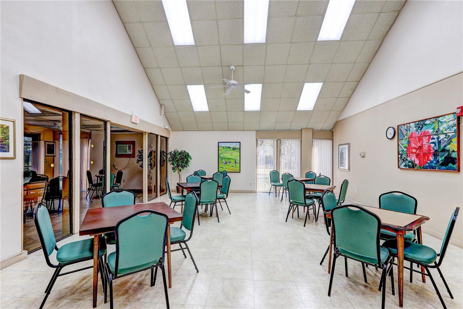 VILLAGE WOODS CONDO PH 01 - Residential