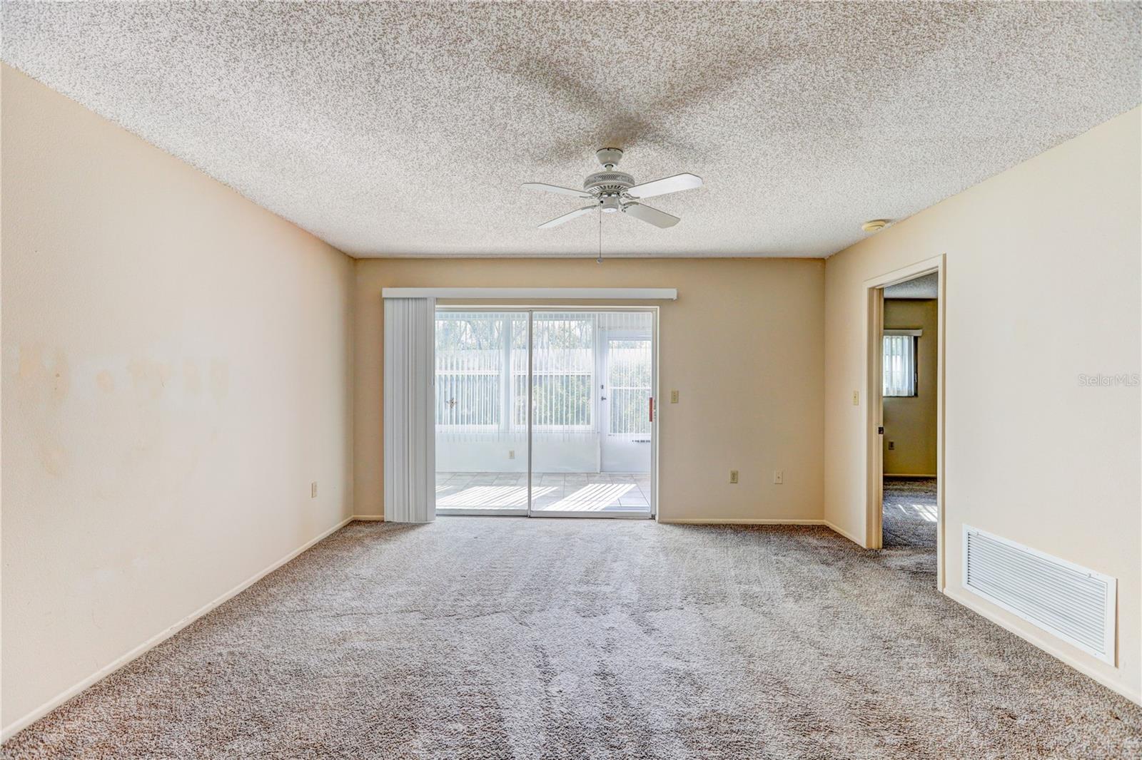 VILLAGE WOODS CONDO PH 01 - Residential