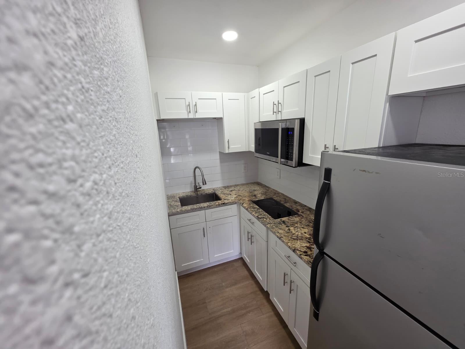 FAIRMONT SUB - Residential Lease