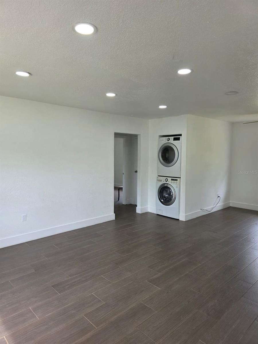 FAIRMONT SUB - Residential Lease