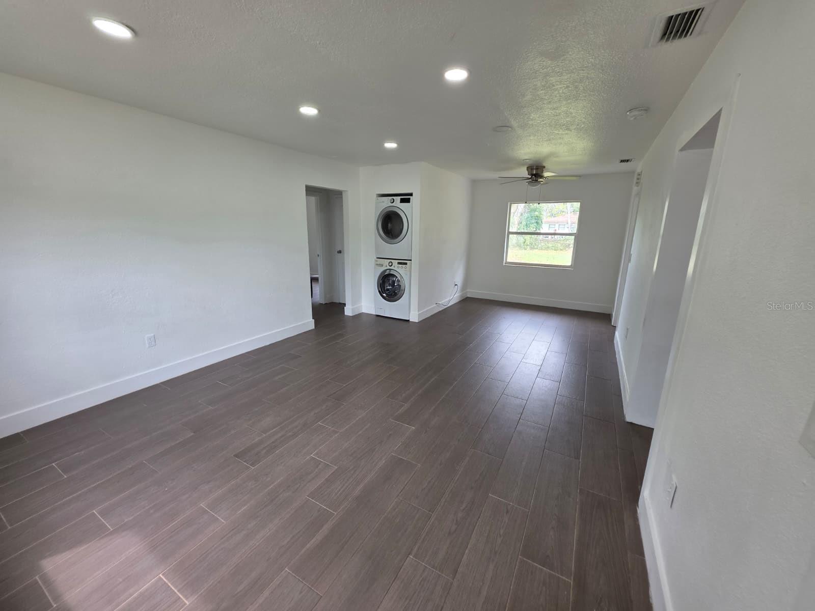 FAIRMONT SUB - Residential Lease