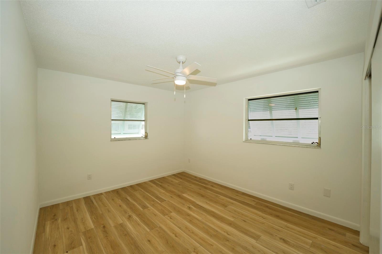 VENICE EAST 3RD ADD - Residential Lease