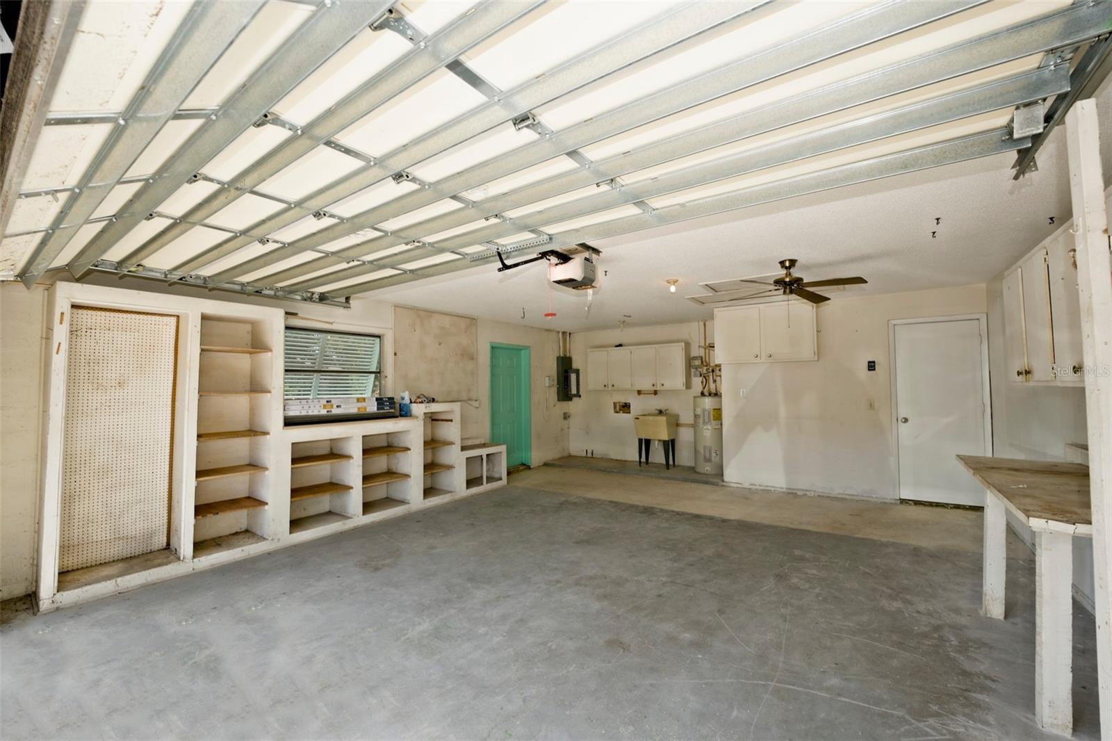 VENICE EAST 3RD ADD - Residential Lease