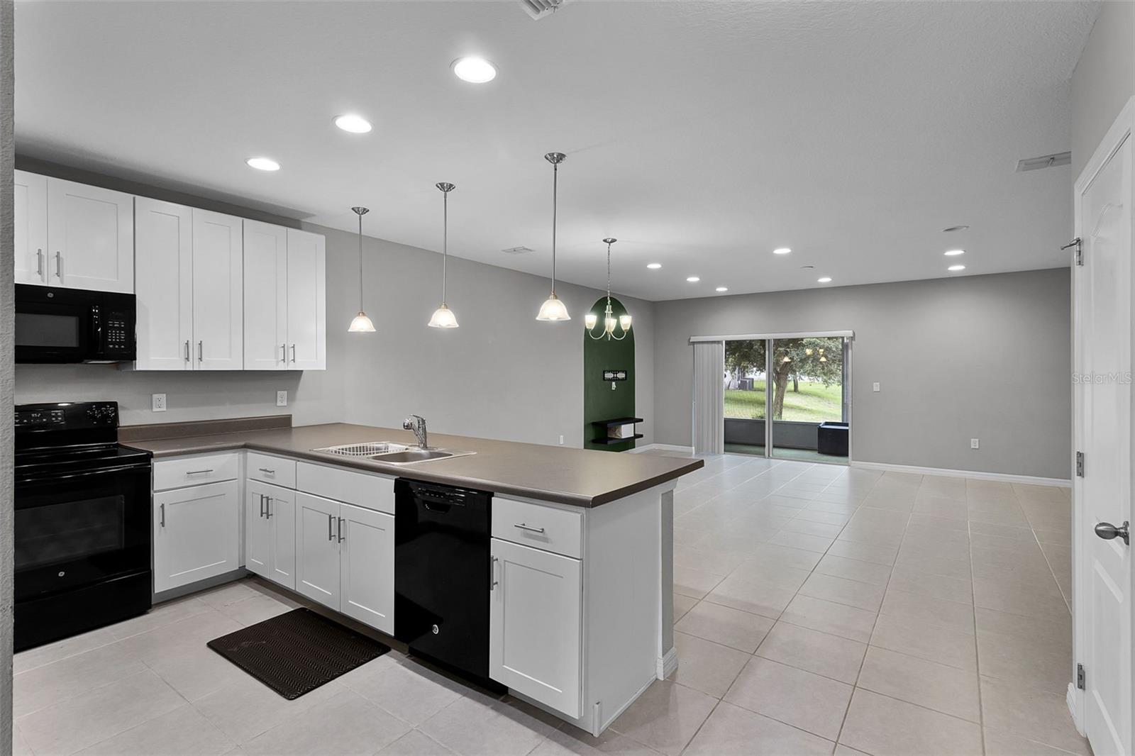 WILLIAMS PRESERVE PH 1 - Residential Lease