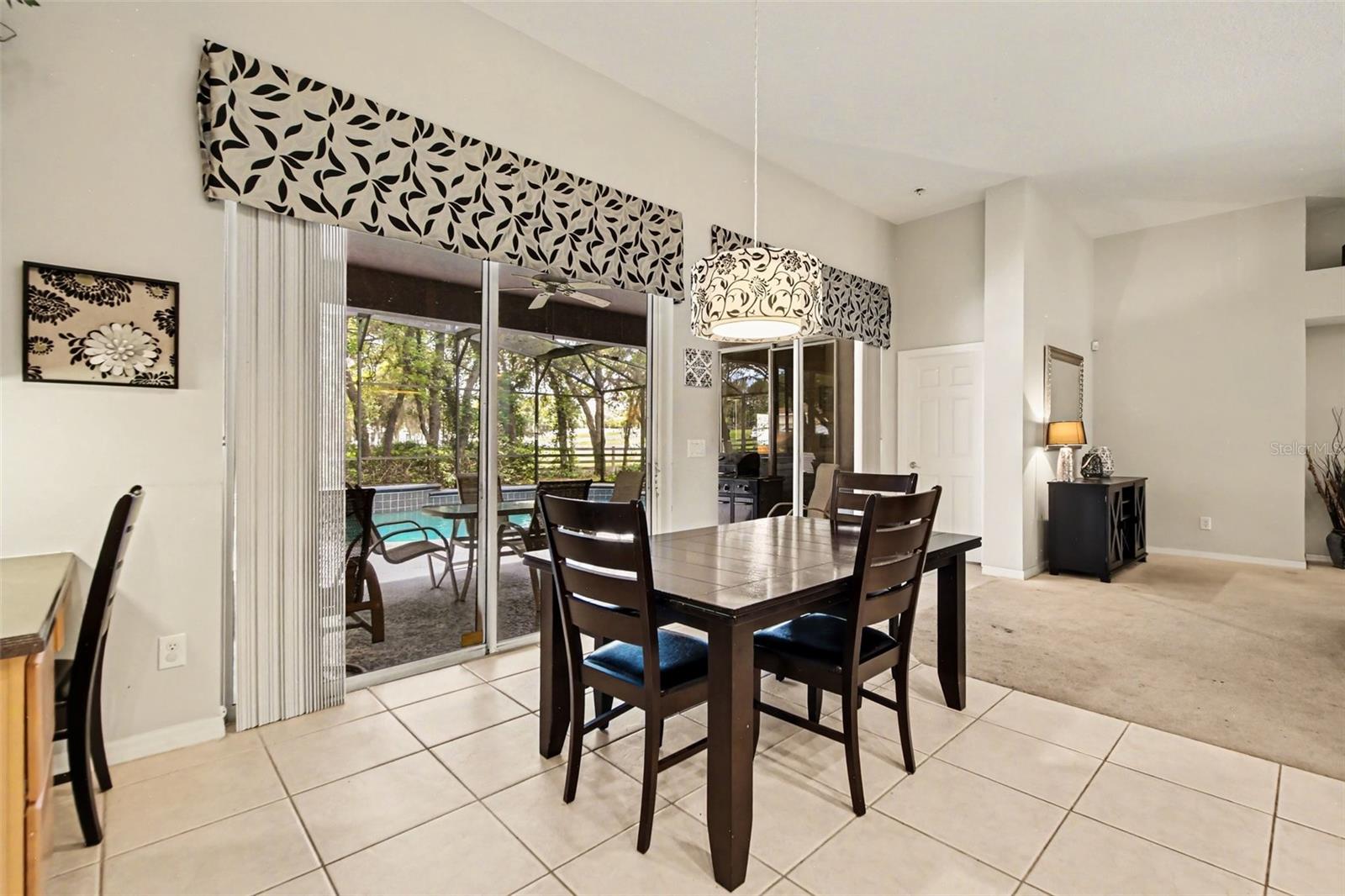 ROCK SPGS RIDGE PH 03 - Residential