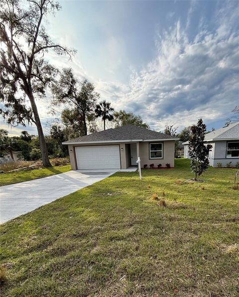 A home in DELAND