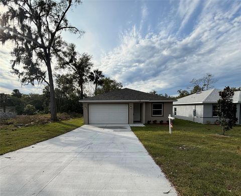 A home in DELAND