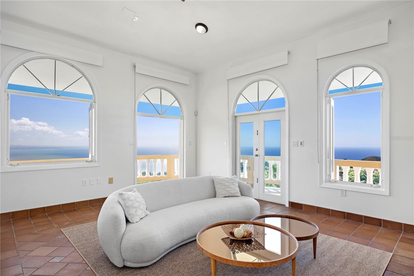 PALATINE ESTATES - Residential