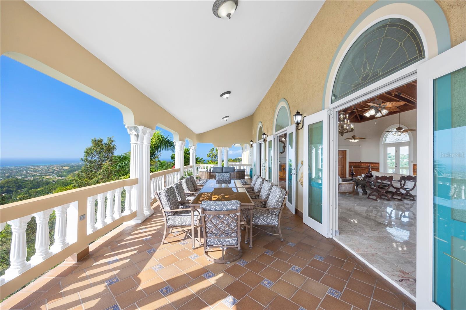 PALATINE ESTATES - Residential