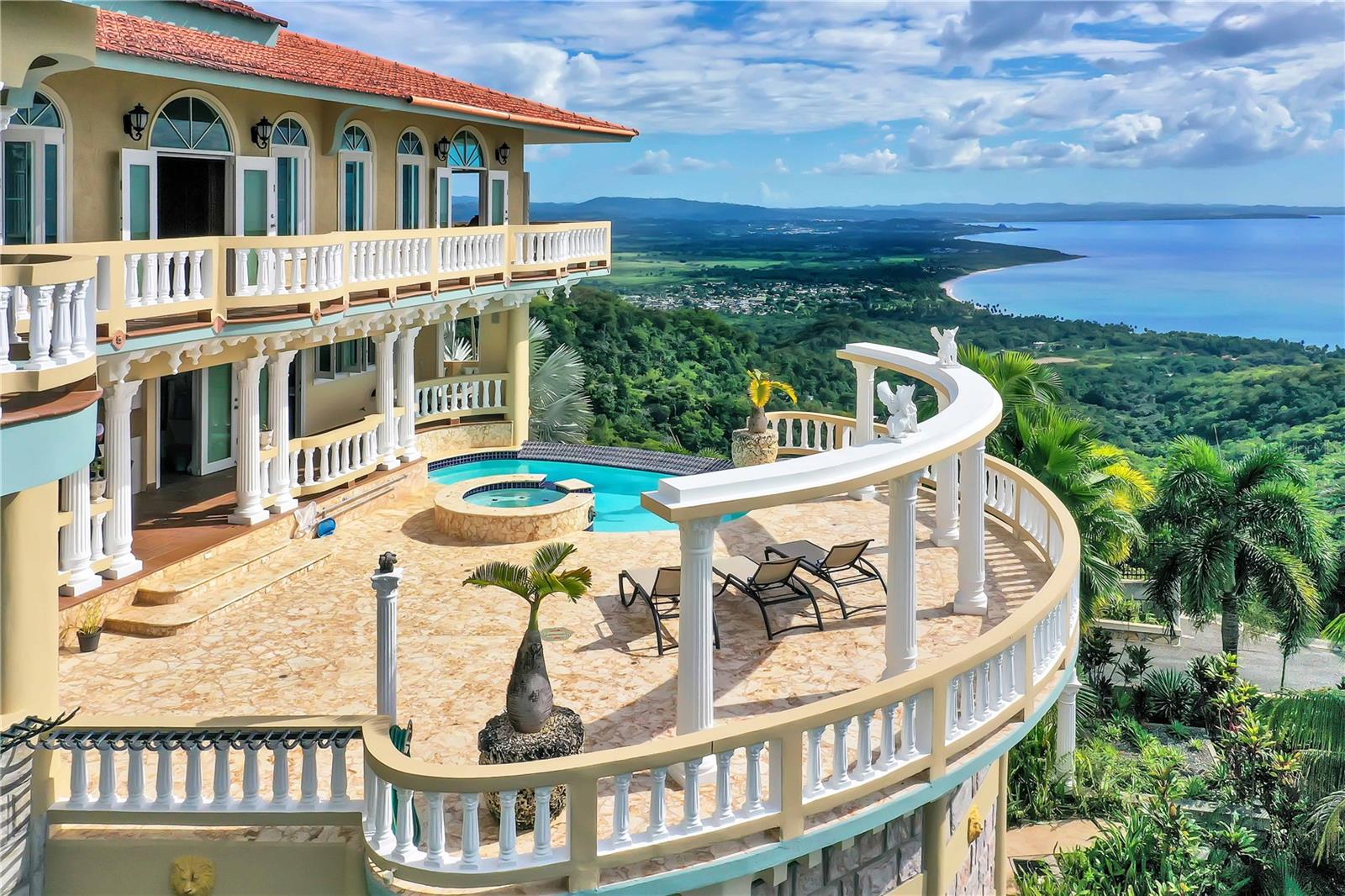 PALATINE ESTATES - Residential