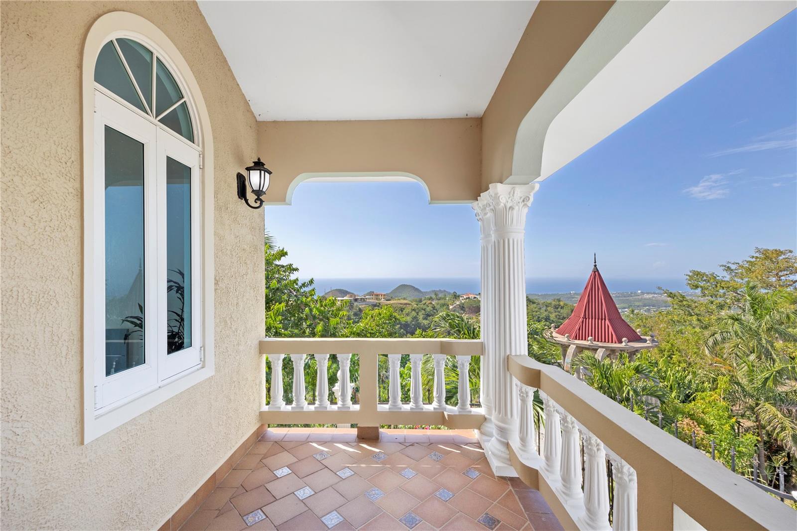 PALATINE ESTATES - Residential