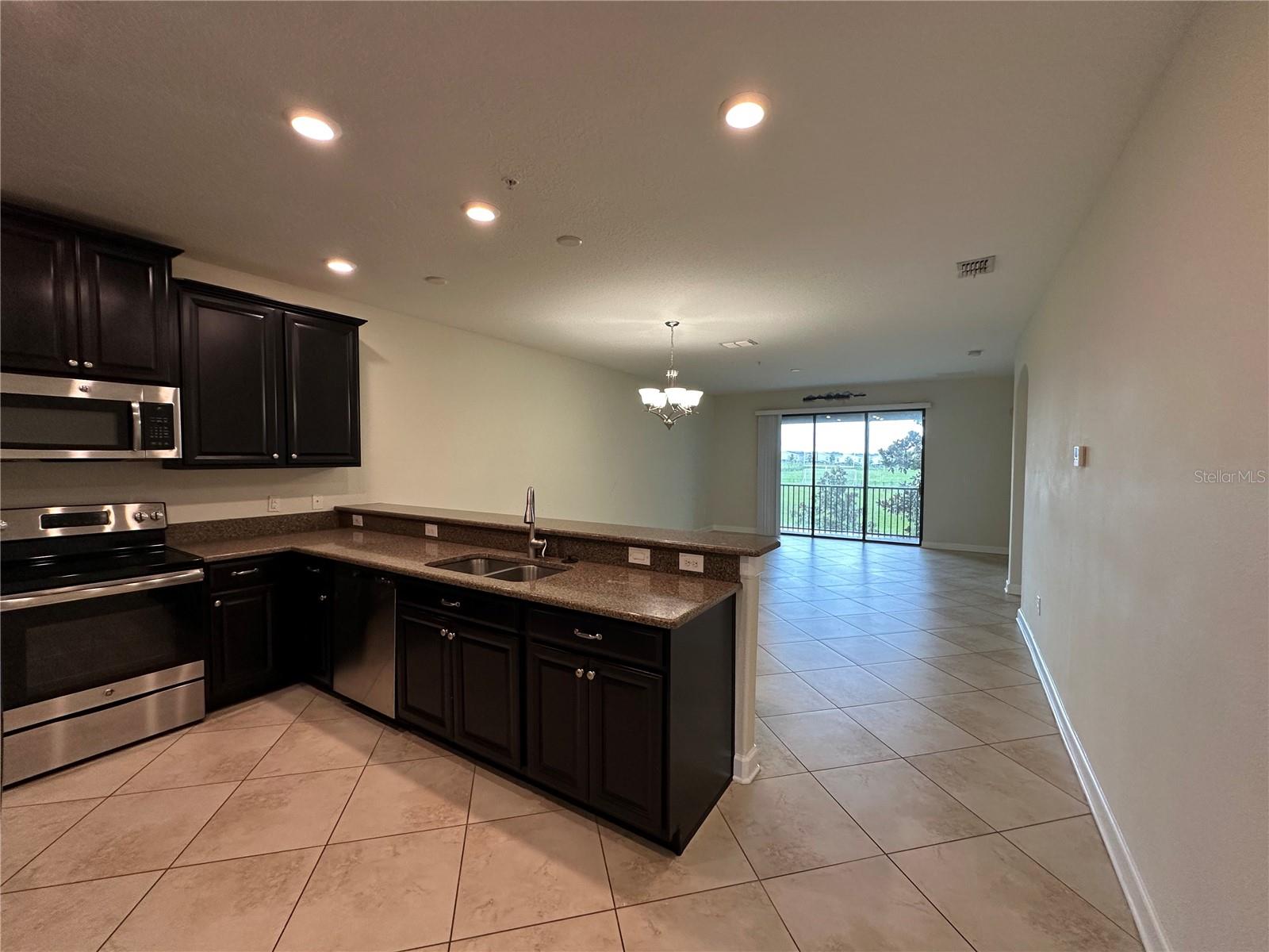 8975 AZALEA SANDS LANE 2504