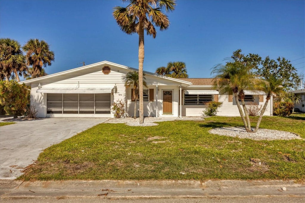 Photo of 1780 Elinor Place, Englewood, FL 34223 (MLS # D6148624)