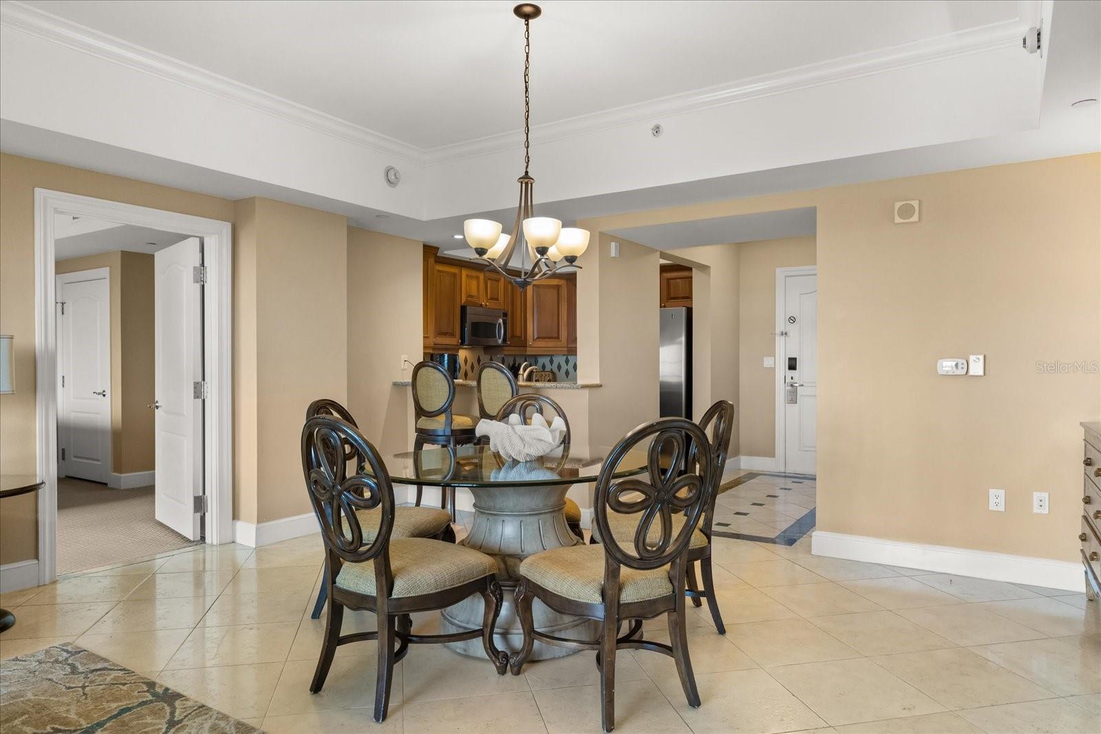 REUNION GRANDE CONDO - Residential