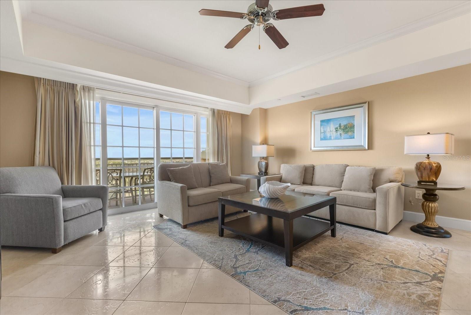 REUNION GRANDE CONDO - Residential