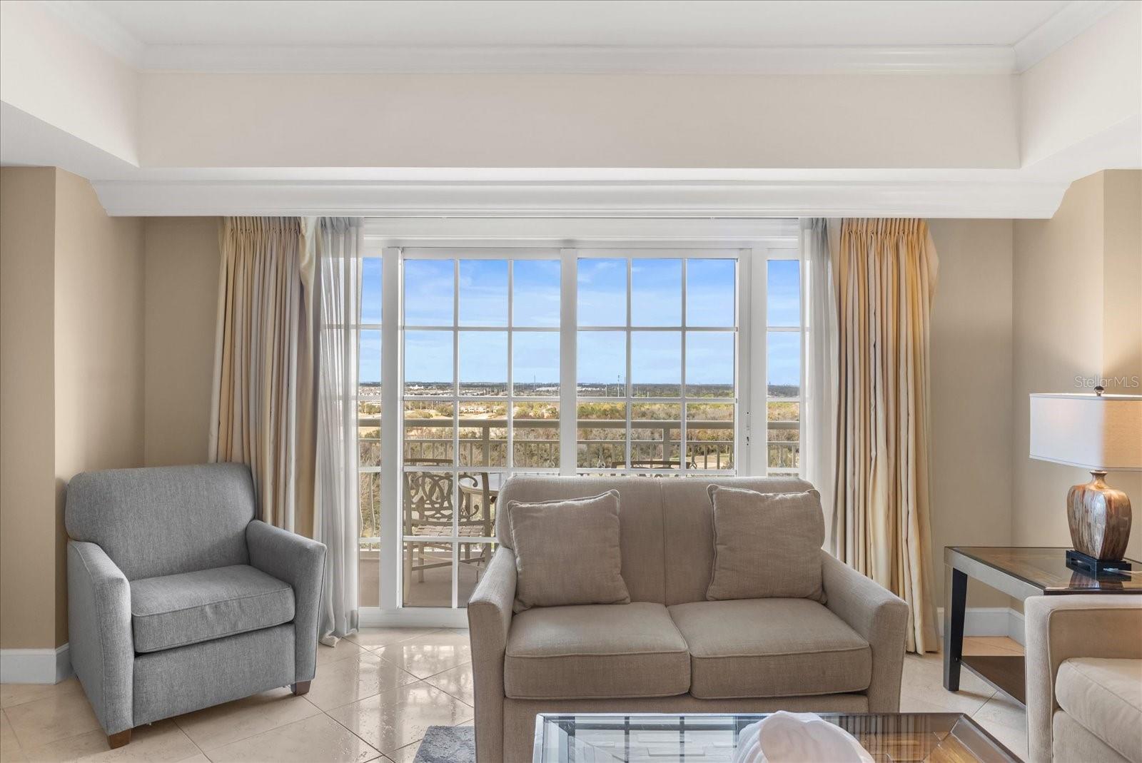 REUNION GRANDE CONDO - Residential