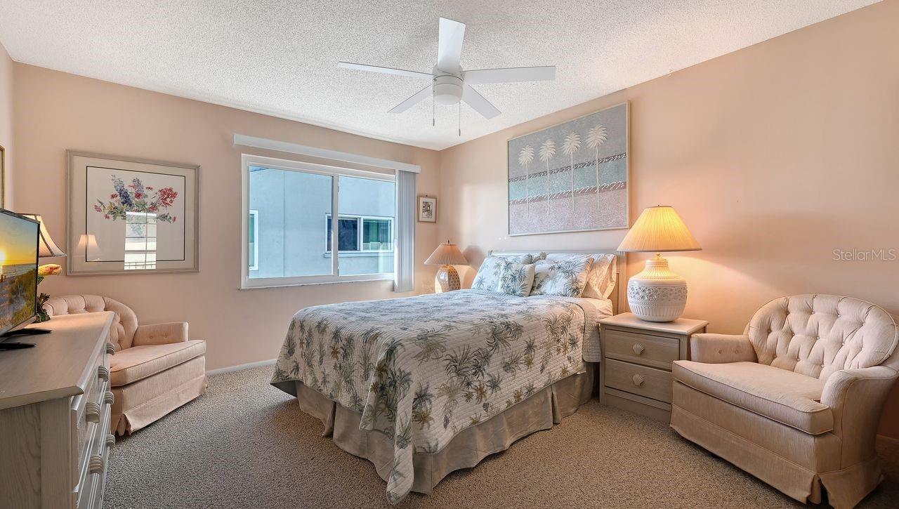 TOWNHOUSES IN THE CAY CB5/93 - Residential