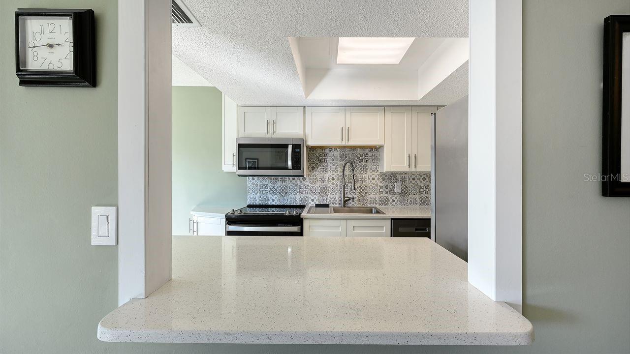 TOWNHOUSES IN THE CAY CB5/93 - Residential