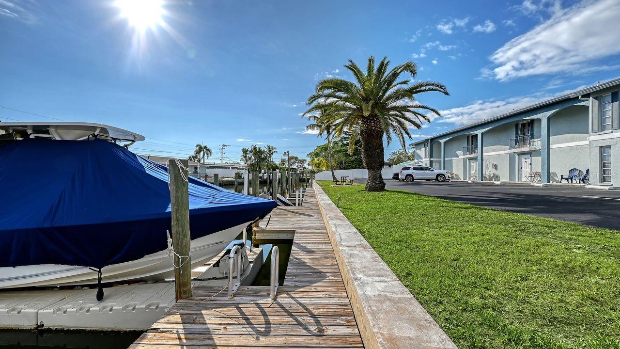 TOWNHOUSES IN THE CAY CB5/93 - Residential