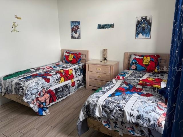 LINDFIELDS UNIT FIVE PB 7 PGS 65-66 LOT 582 - Residential