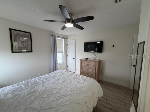 LINDFIELDS UNIT FIVE PB 7 PGS 65-66 LOT 582 - Residential