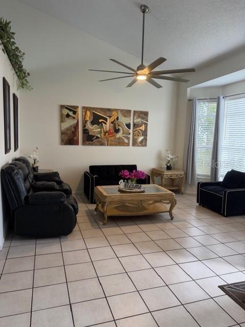 LINDFIELDS UNIT FIVE PB 7 PGS 65-66 LOT 582 - Residential