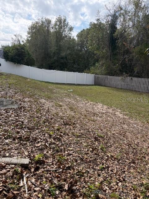 LINDFIELDS UNIT FIVE PB 7 PGS 65-66 LOT 582 - Residential