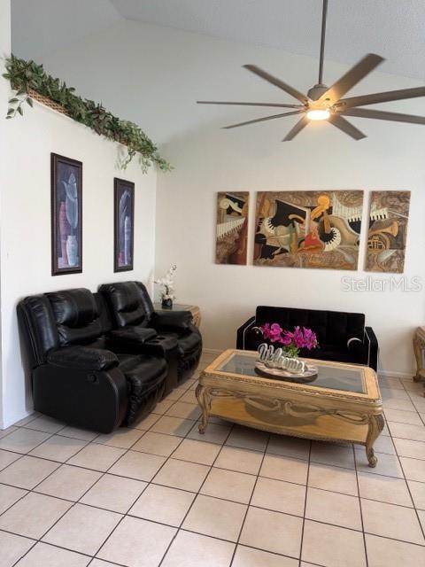 LINDFIELDS UNIT FIVE PB 7 PGS 65-66 LOT 582 - Residential