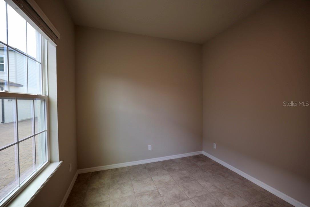 PALMS PH 5 - Residential Lease