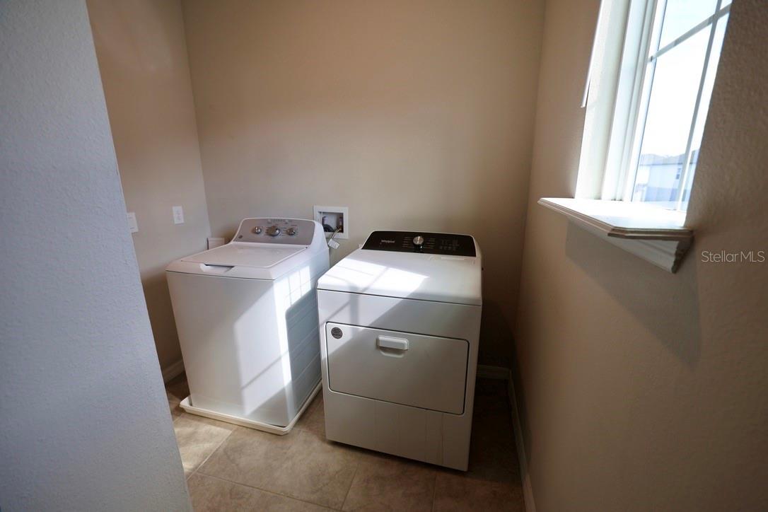 PALMS PH 5 - Residential Lease