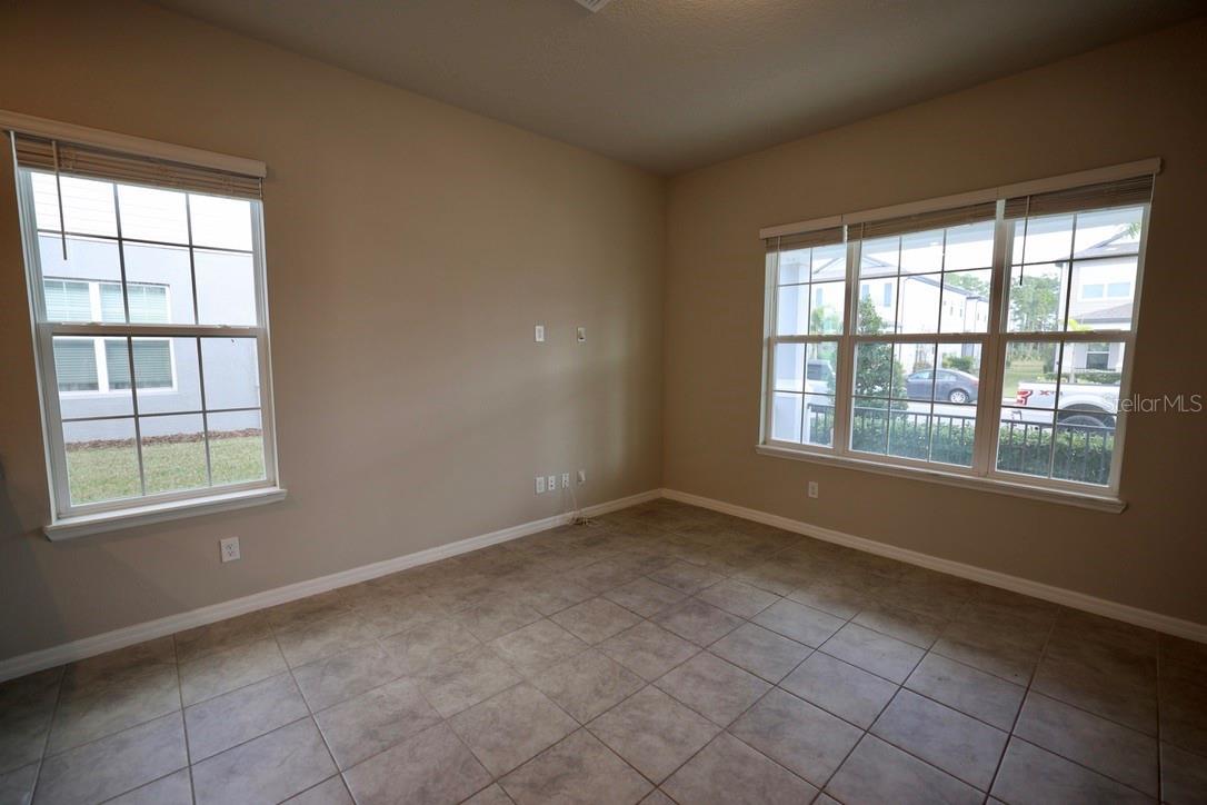 PALMS PH 5 - Residential Lease