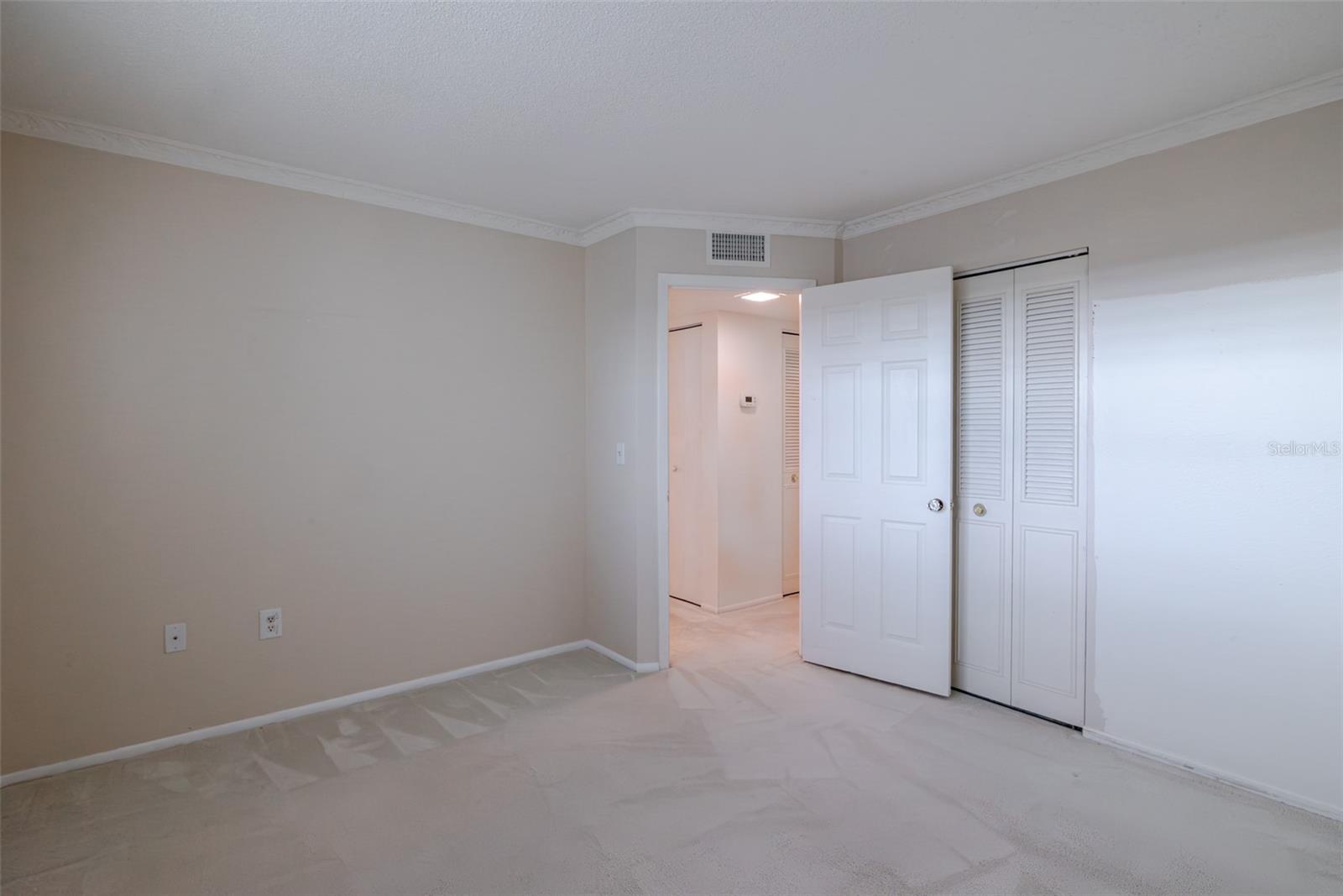 IRONWOOD TENTH - Residential