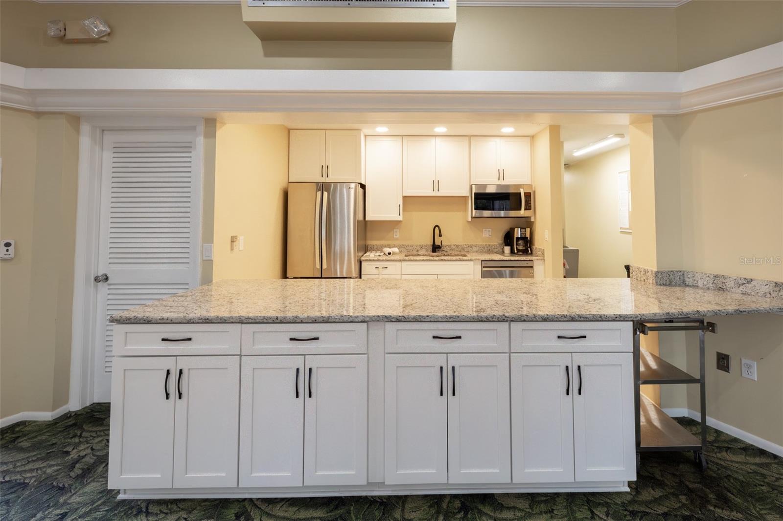 IRONWOOD TENTH - Residential