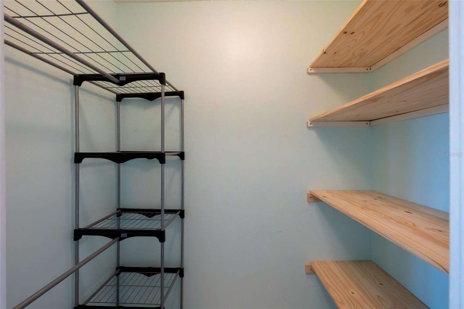 IRONWOOD TENTH - Residential