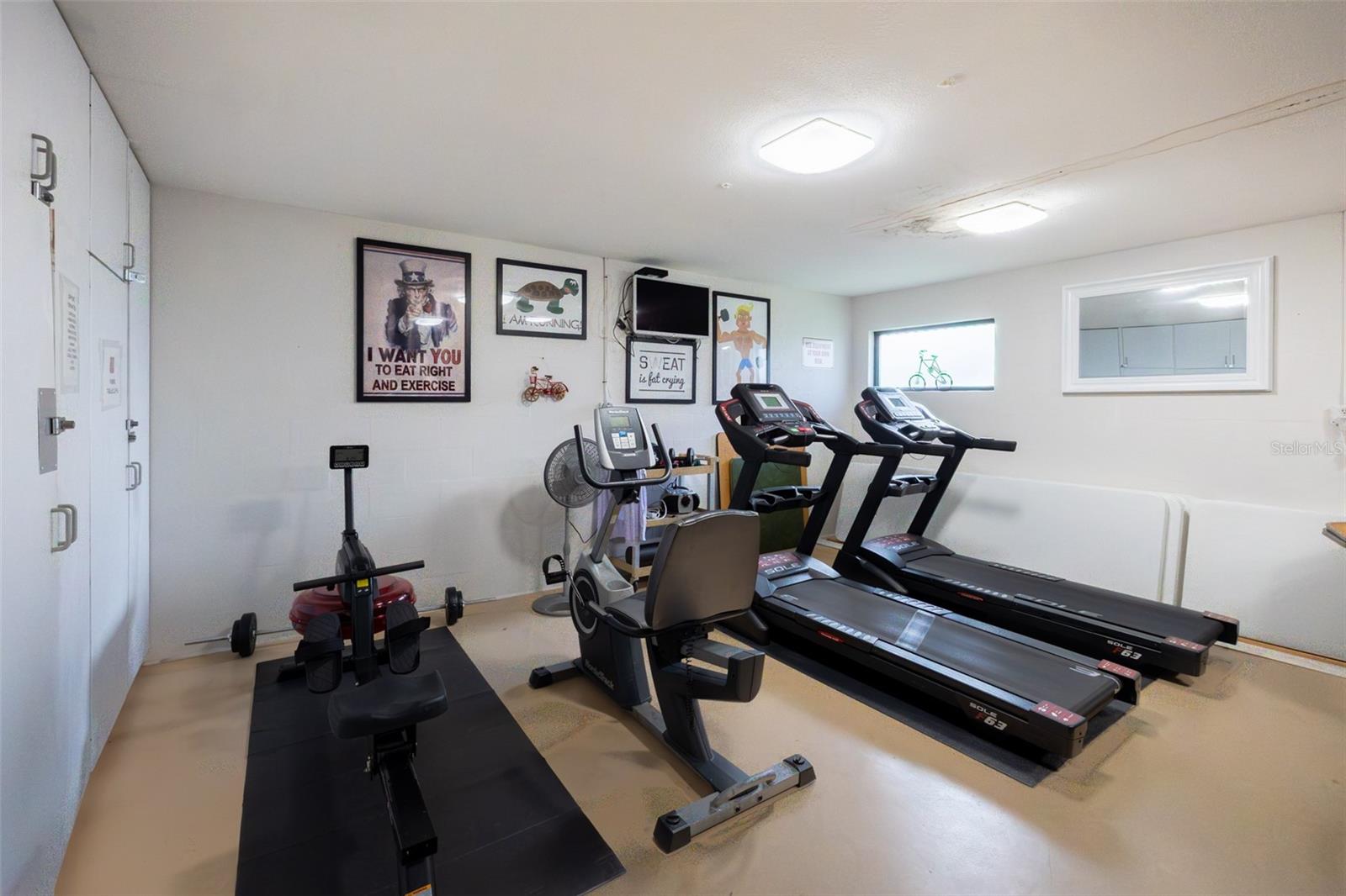 IRONWOOD TENTH - Residential