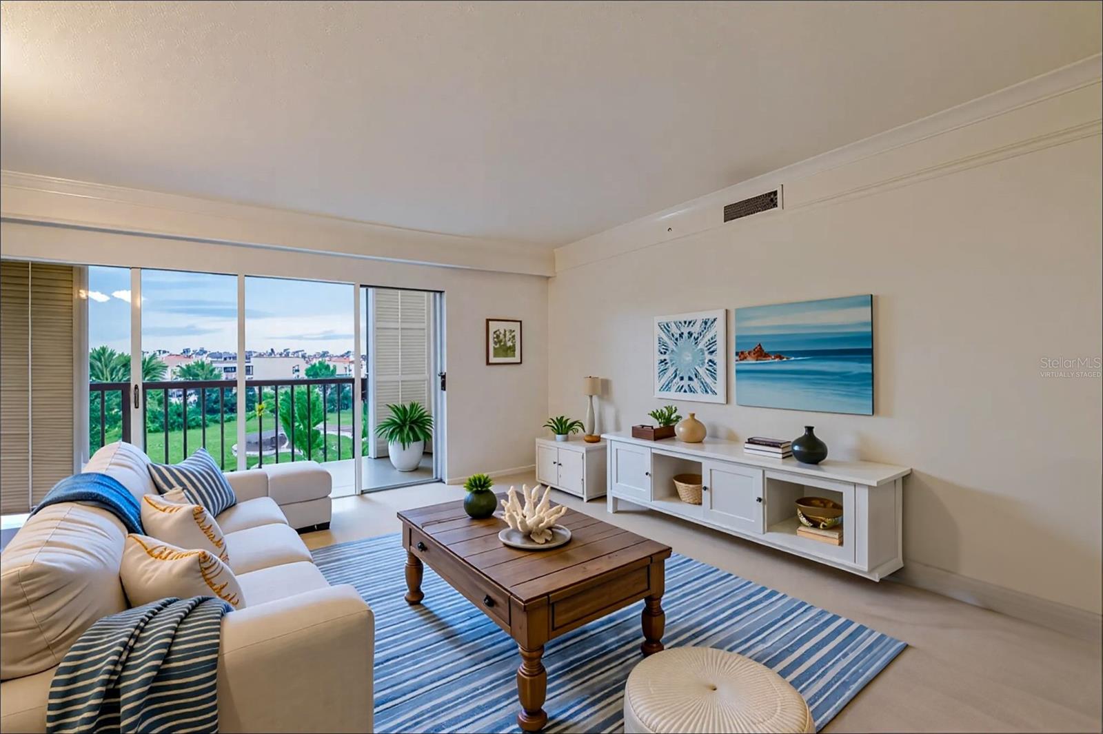 IRONWOOD TENTH - Residential