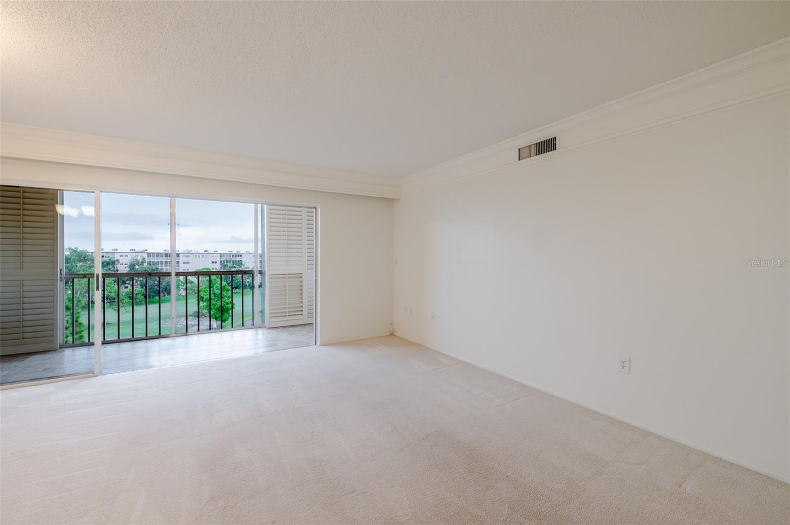 IRONWOOD TENTH - Residential