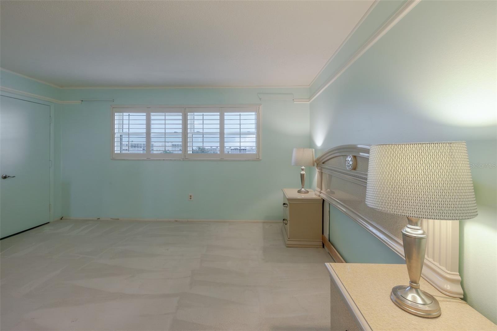 IRONWOOD TENTH - Residential