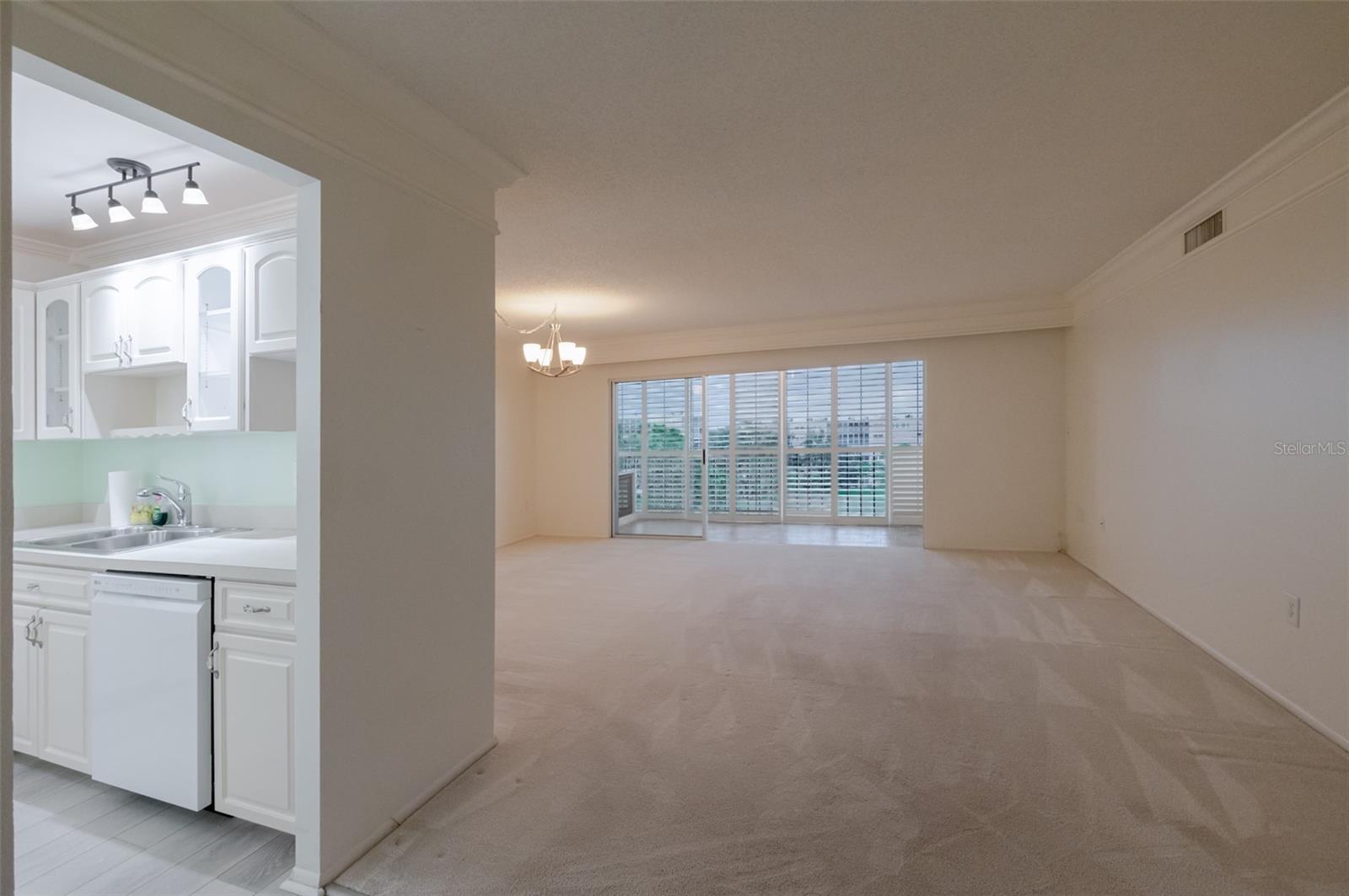 IRONWOOD TENTH - Residential