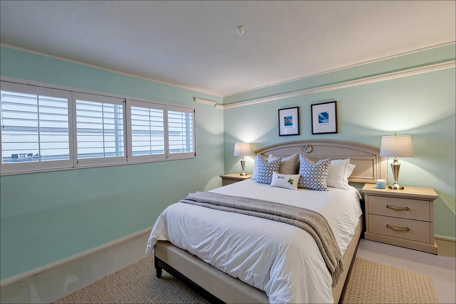 IRONWOOD TENTH - Residential