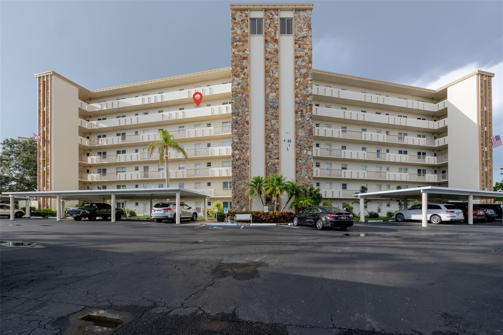 IRONWOOD TENTH - Residential