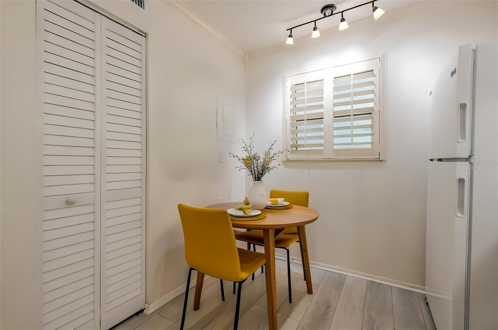 IRONWOOD TENTH - Residential