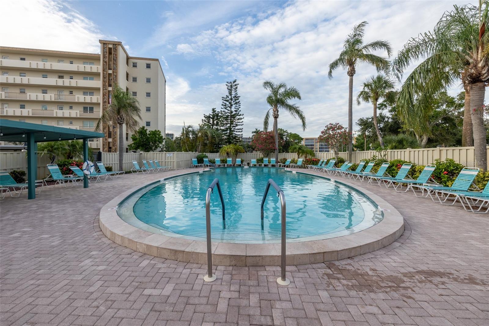 IRONWOOD TENTH - Residential