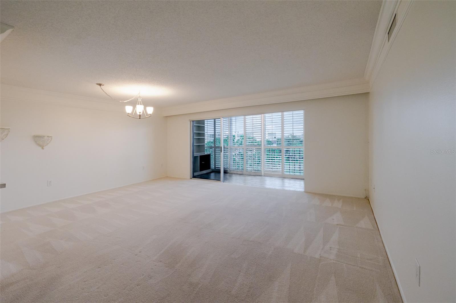 IRONWOOD TENTH - Residential