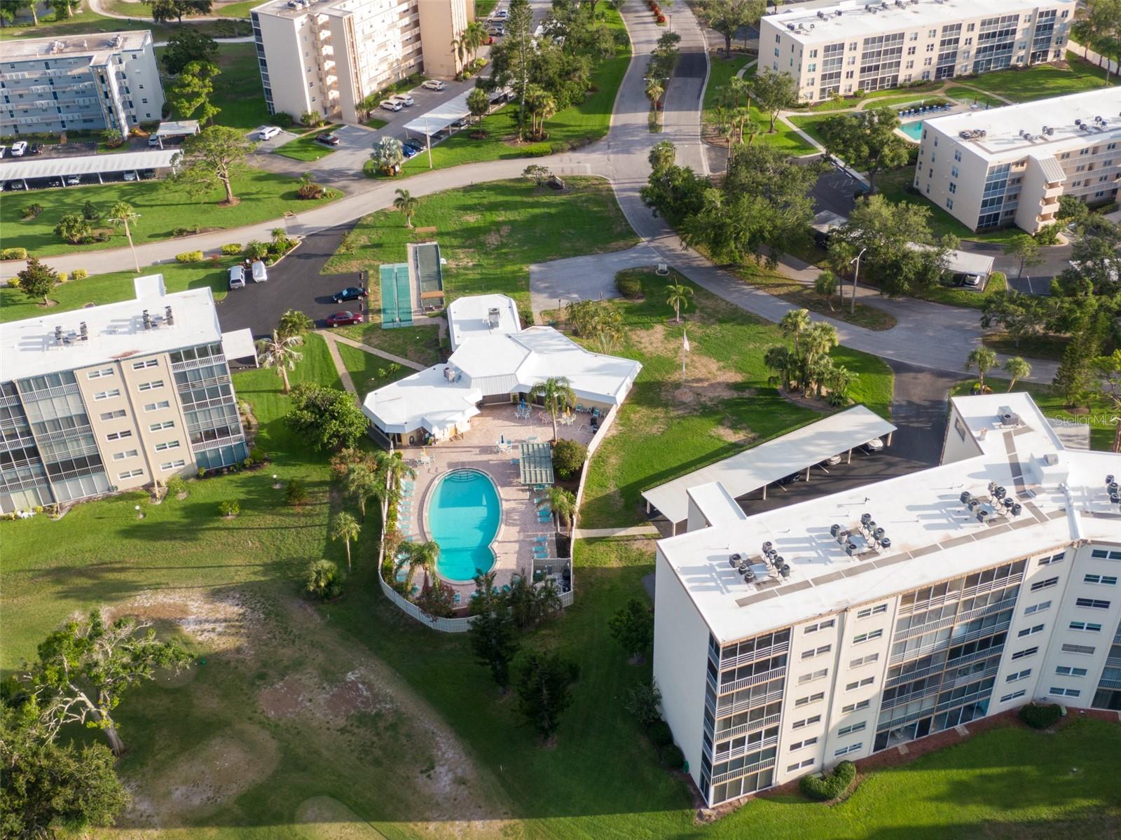 IRONWOOD TENTH - Residential