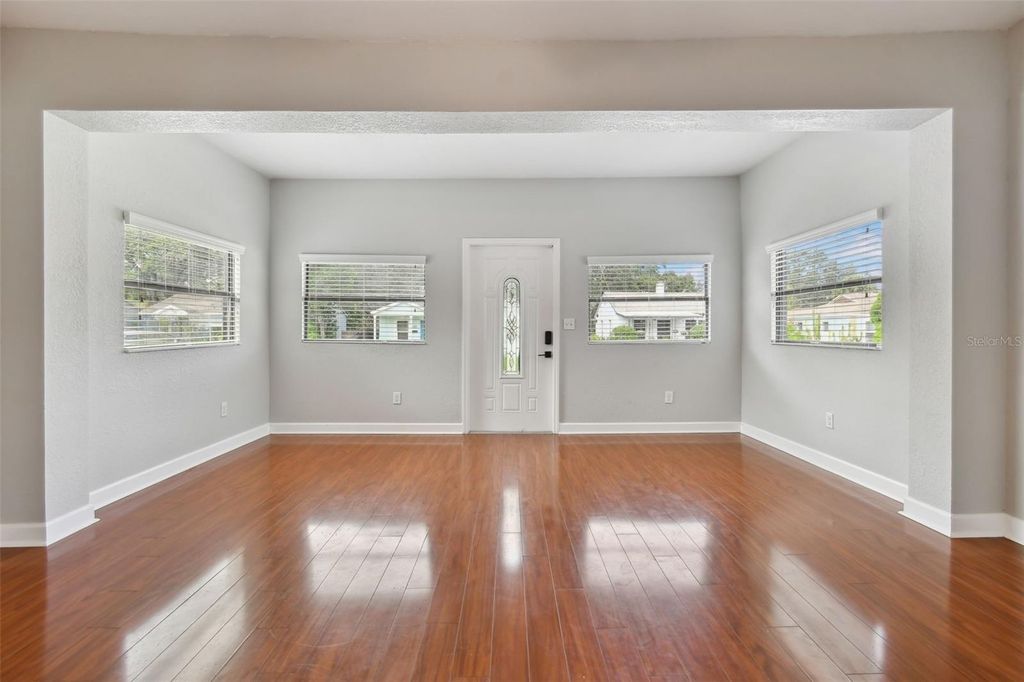 Photo of 3901 N Ola Avenue, Tampa, FL 33603 (MLS # TB8459767)