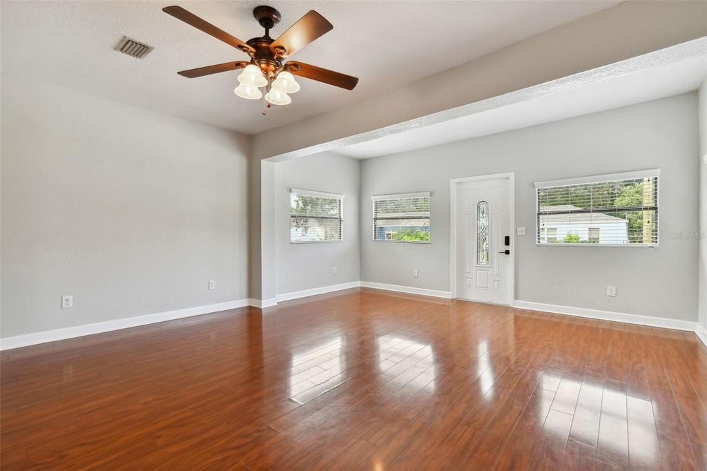 Photo of 3901 N Ola Avenue, Tampa, FL 33603 (MLS # TB8459767)