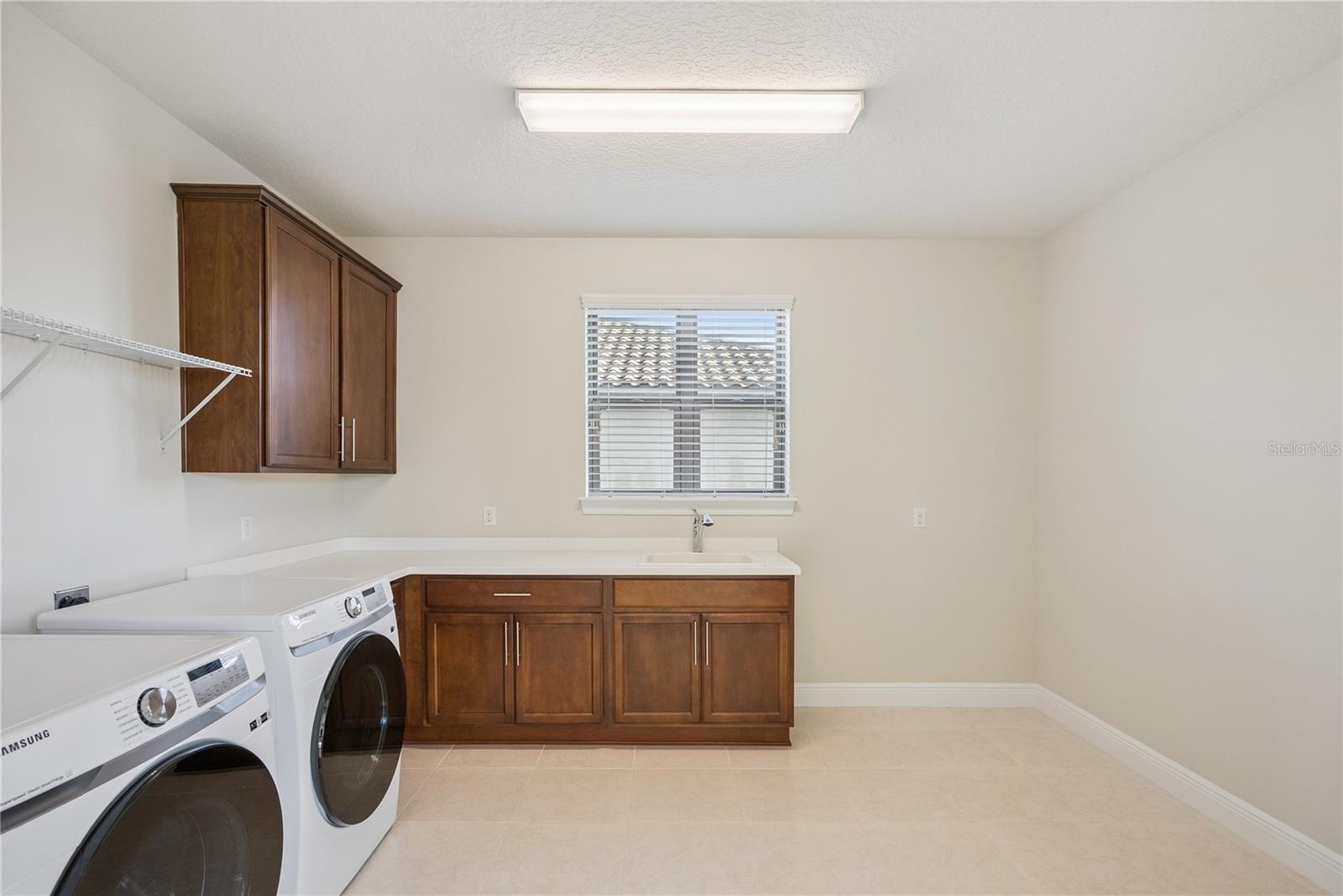 ENCLAVE AT VILLAGEWALK - Residential